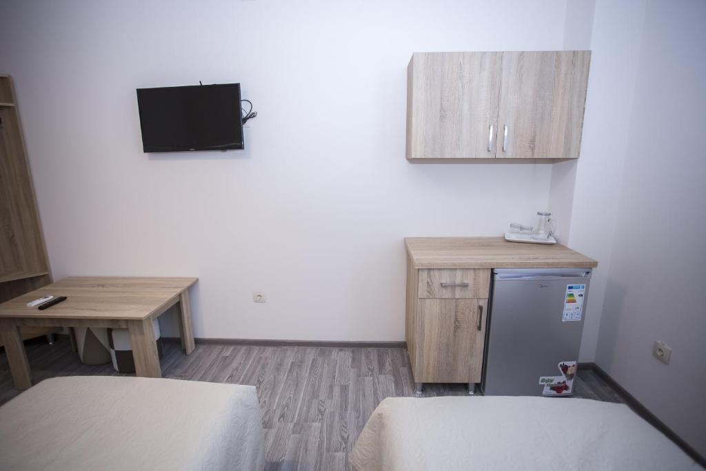 Standard Twin Size Room – Room Only