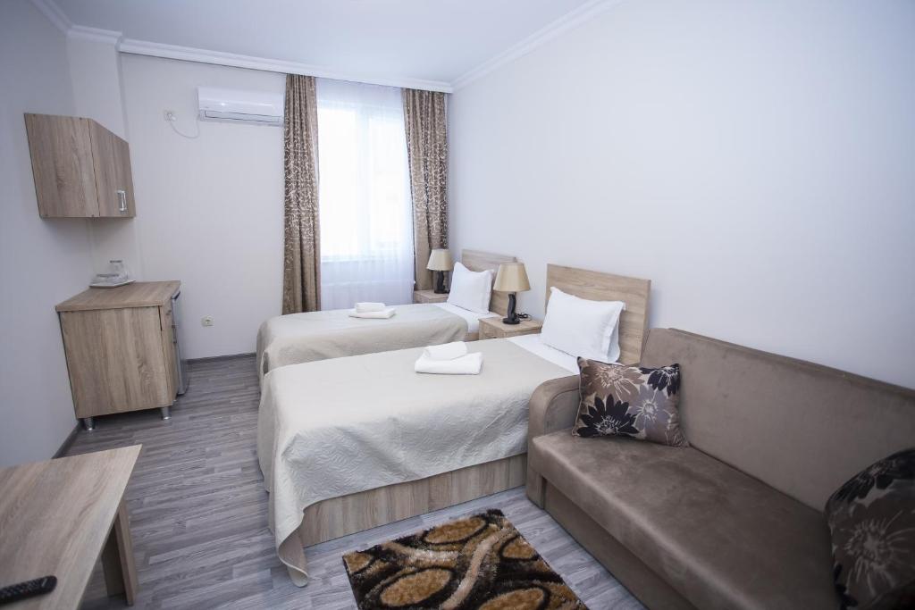 Standard Twin Size Room – Room Only