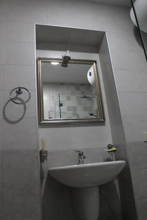 Standard Quadruple Room – Room Only