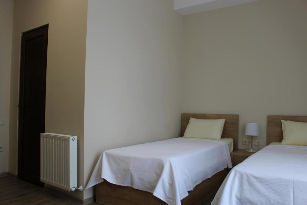 Standard King / Twin Size Room with Terrace – Room Only