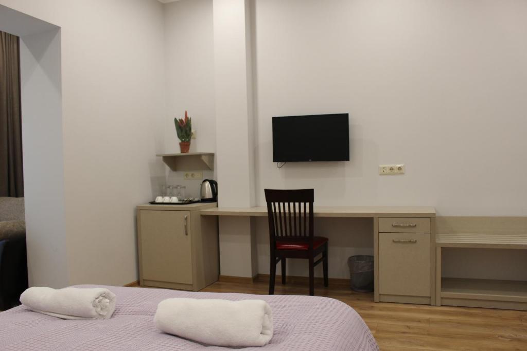 Standard Quadruple Room – Room Only