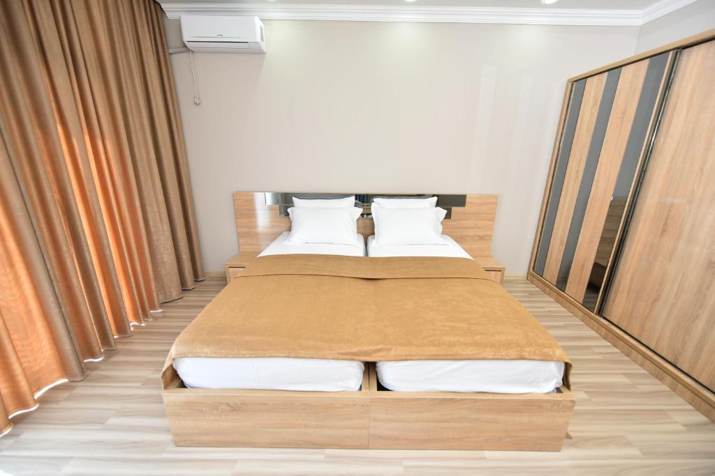 Standard Twin Size Room – Room Only