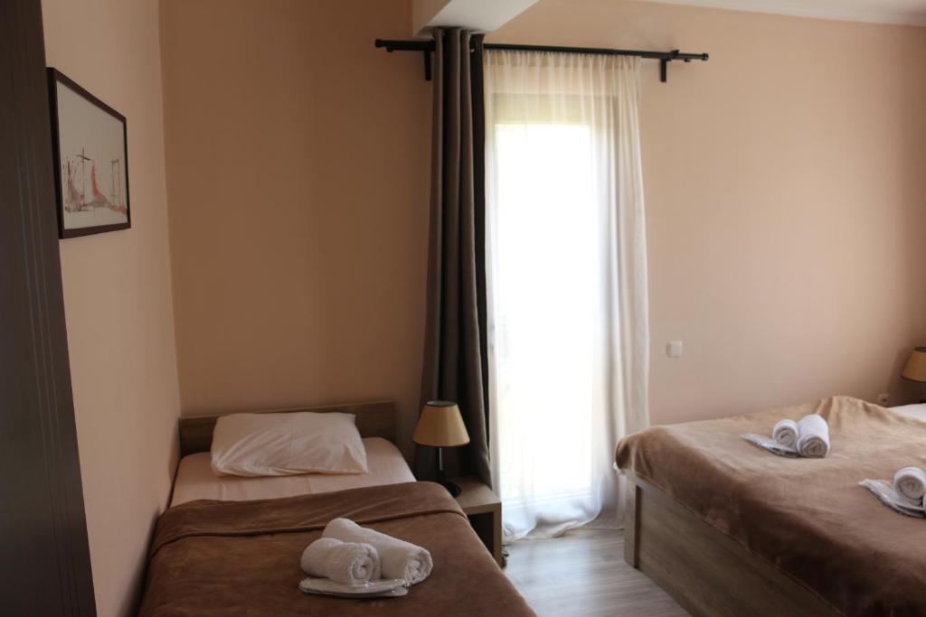 Standard Triple Room – Room Only
