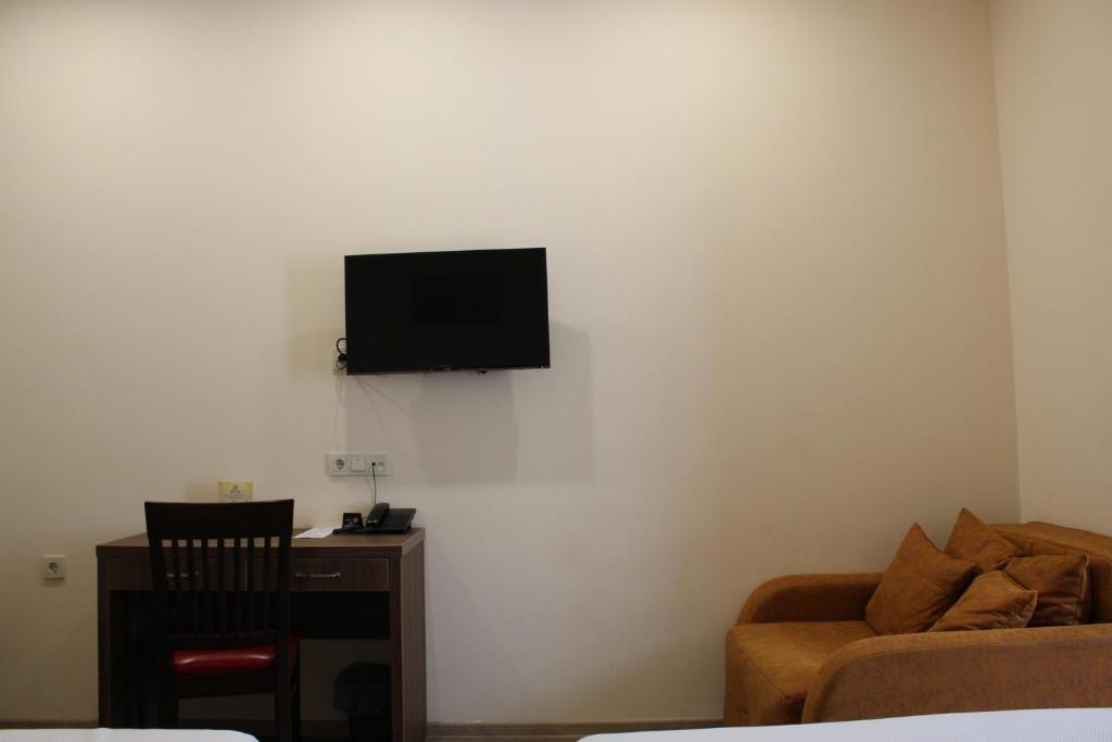 Standard Quadruple Room – Room Only
