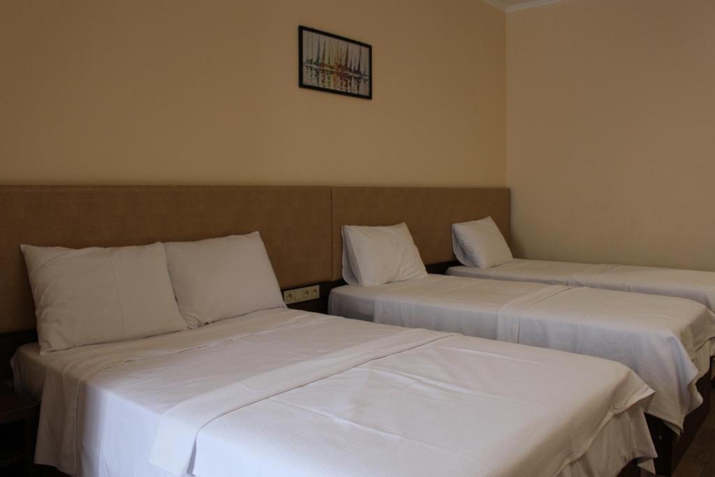 Standard Quadruple Room – Room Only