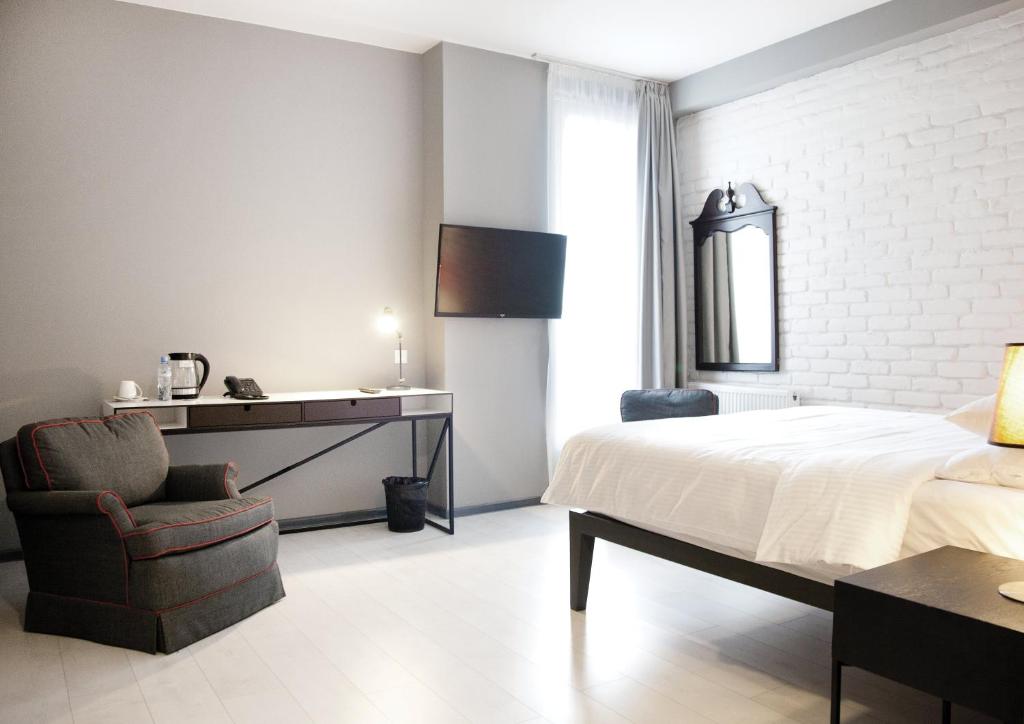 Standard King Size Room – Room Only