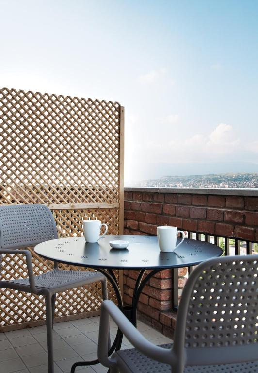 Suite with Terrace – Room Only