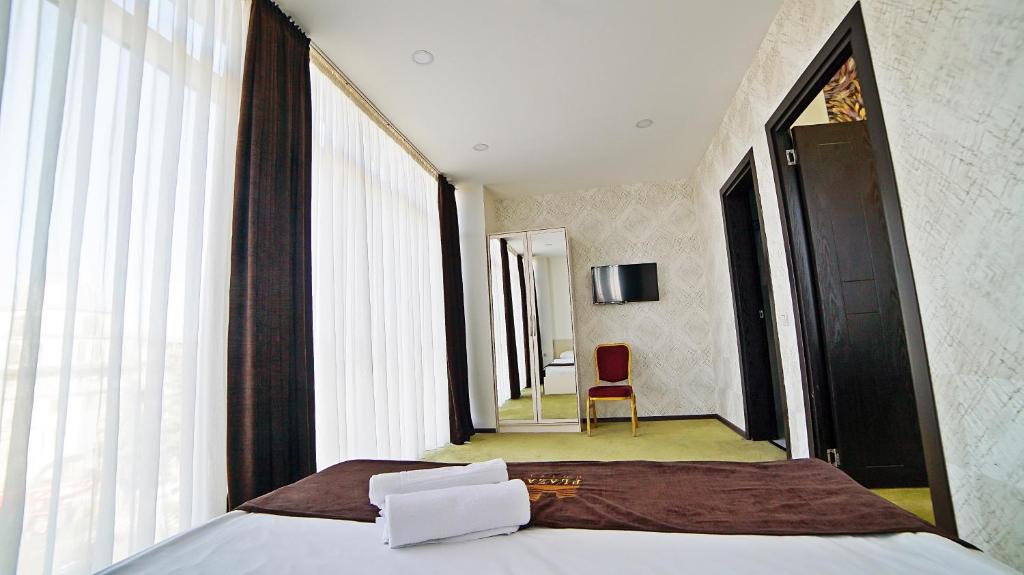 Junior Suite – Room Only