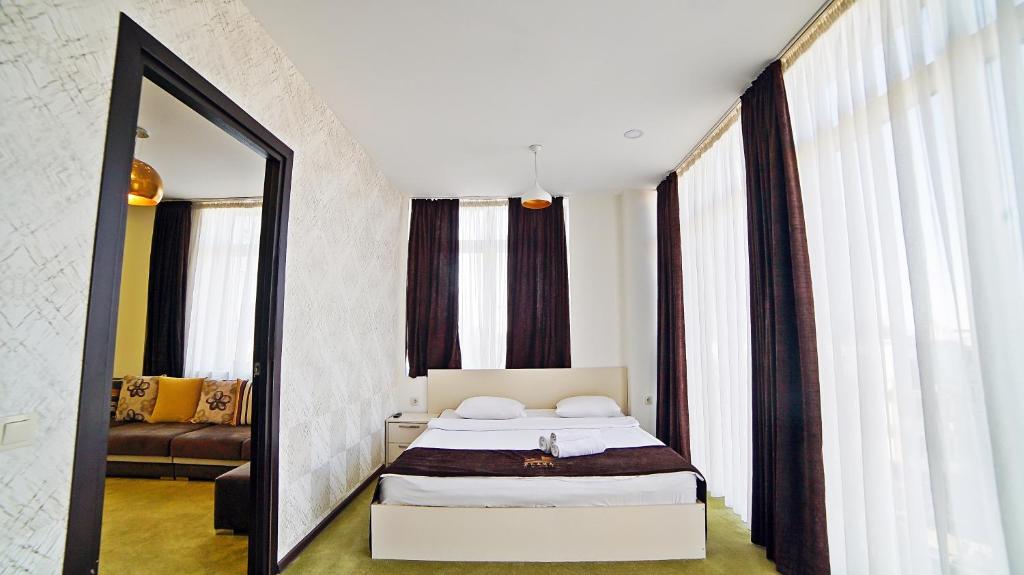Junior Suite – Room Only