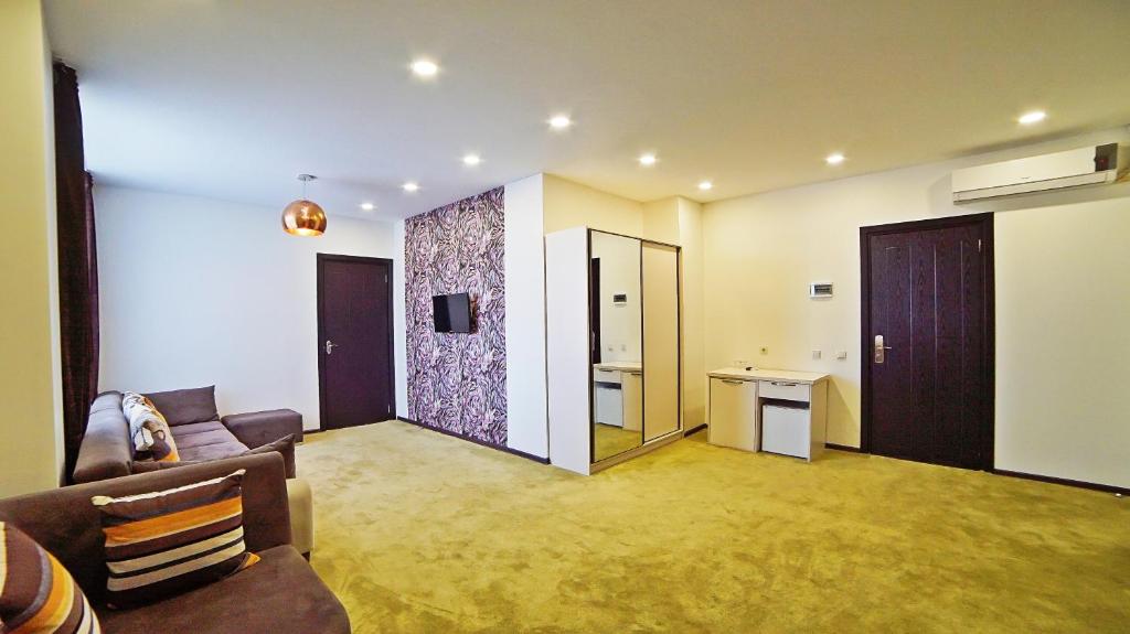 Junior Suite – Room Only
