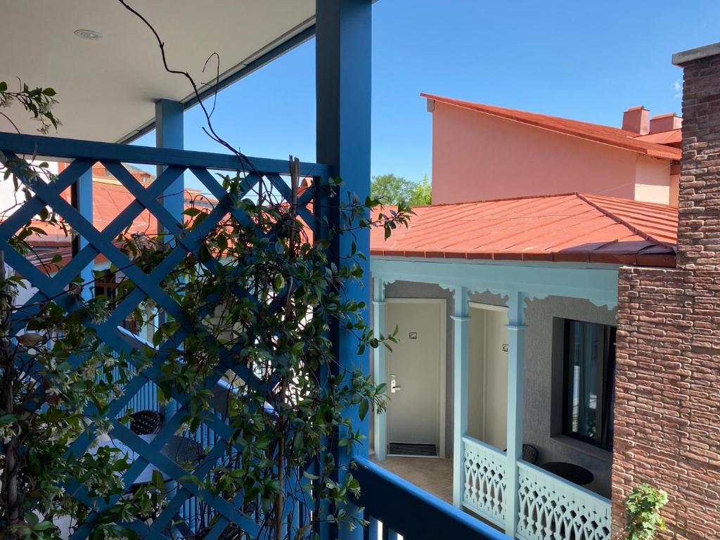 Standard King Size/Twin Room With Balcony – Room Only