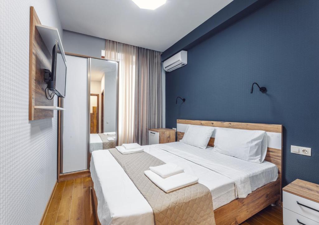 Budget King Size Room- Room Only