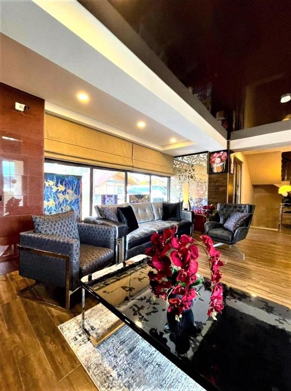 Standard Twin Size Room with Balcony- Room Only