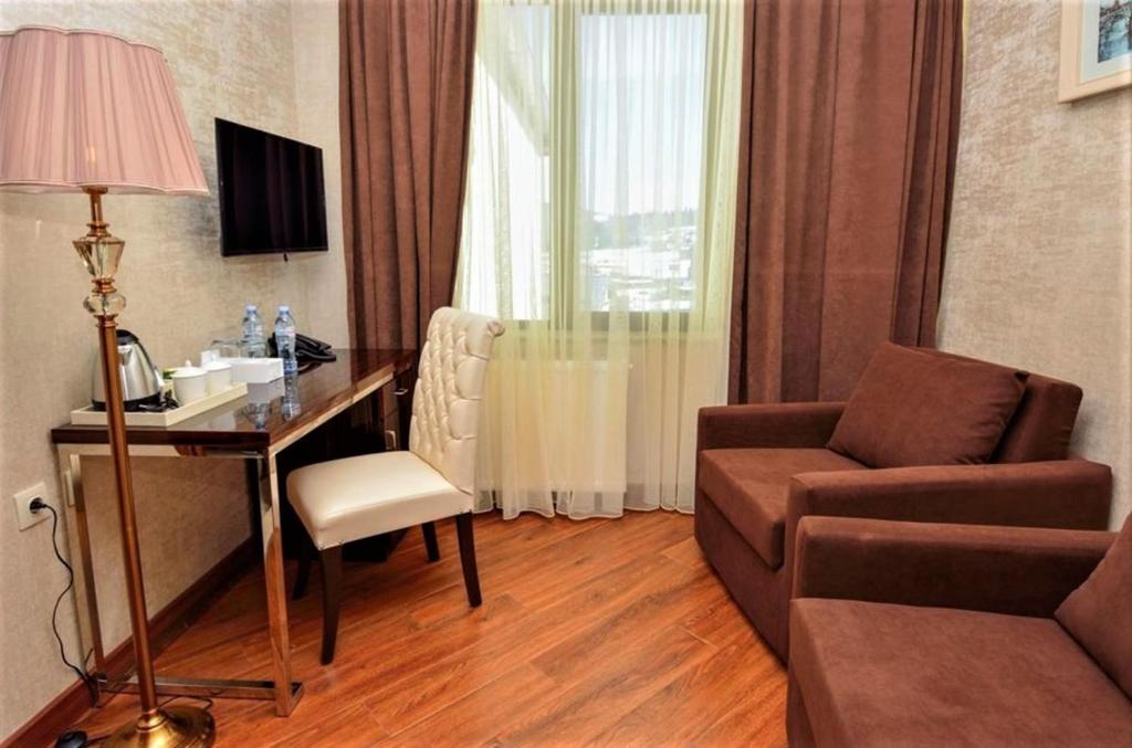 Standard Twin Size Room with Balcony- Room Only