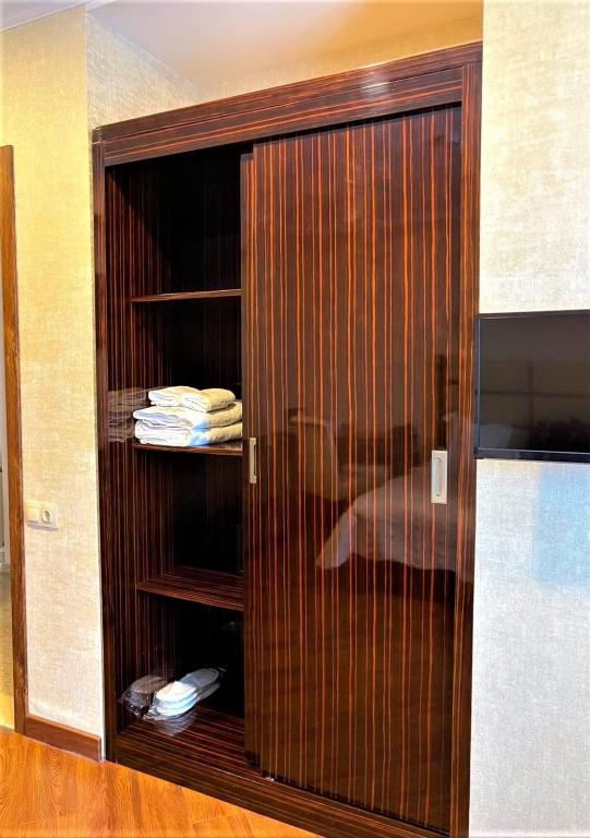 Deluxe Family Room – Room Only