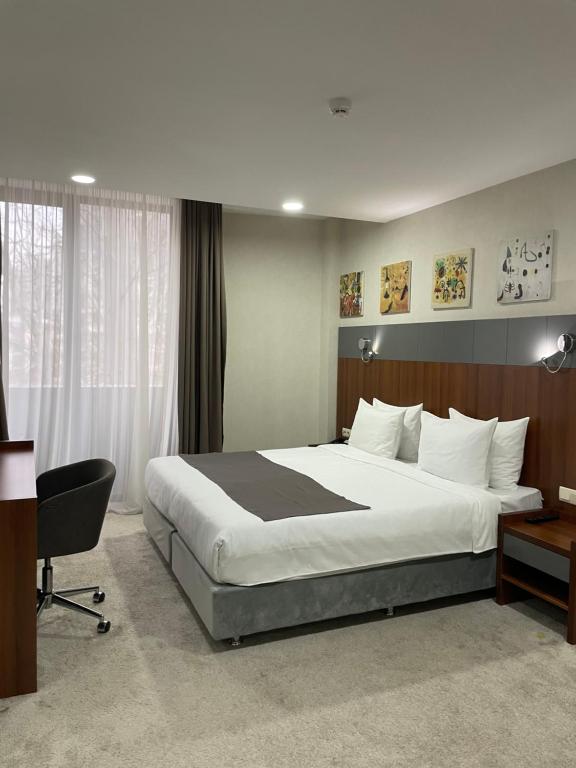 Standard Twin Size Room – Included Breakfast