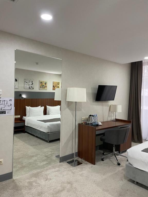 Standard King Size Room – Included Breakfast