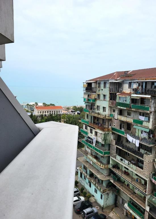 One-Bedroom Apartment with Balcony – Room Only