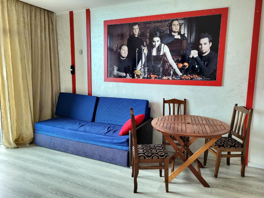 One-Bedroom Apartment with Balcony – Room Only