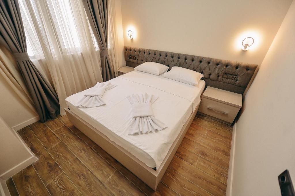 Family Room – Room Only