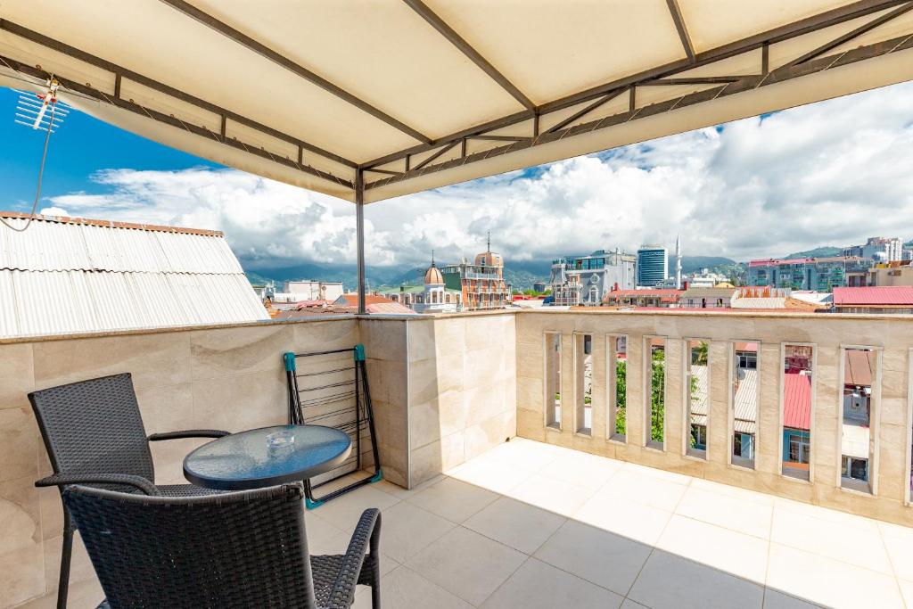 Suite with Terrace – Room Only