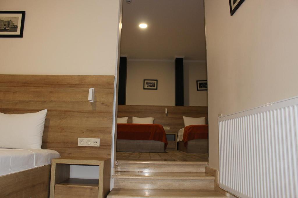Family Room with Terrace – Room Only