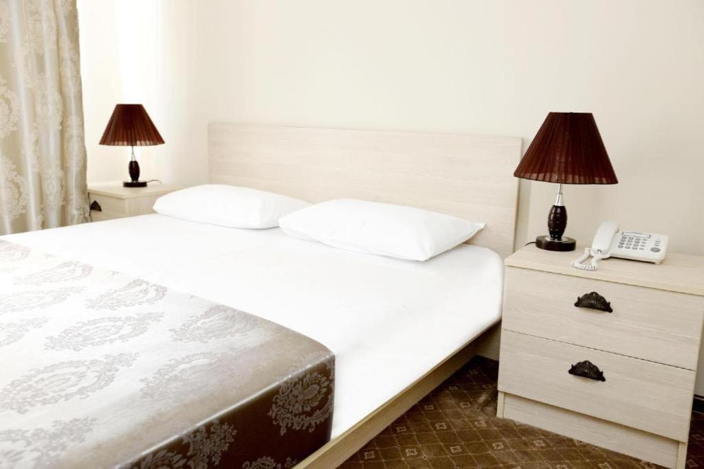 Standard Twin Size Room – Room Only