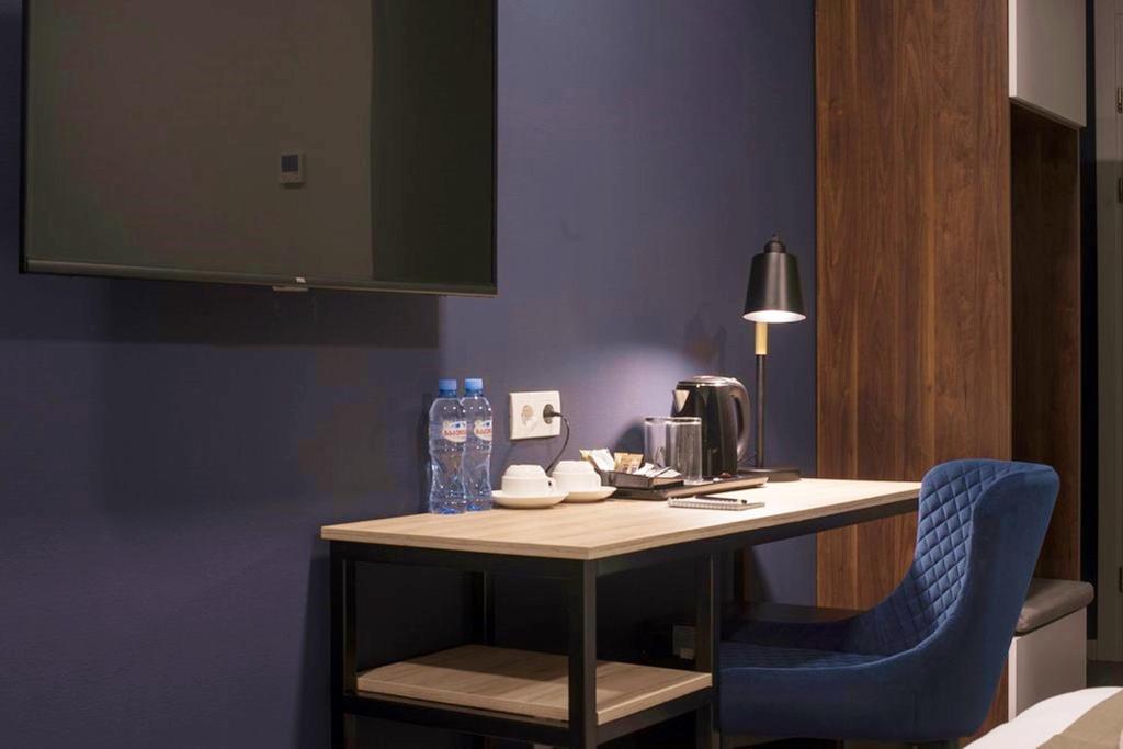 Standard King Size Room with Balcony – Room Only