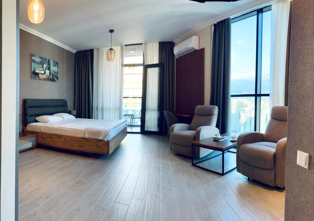 Superior Suite – Room Only