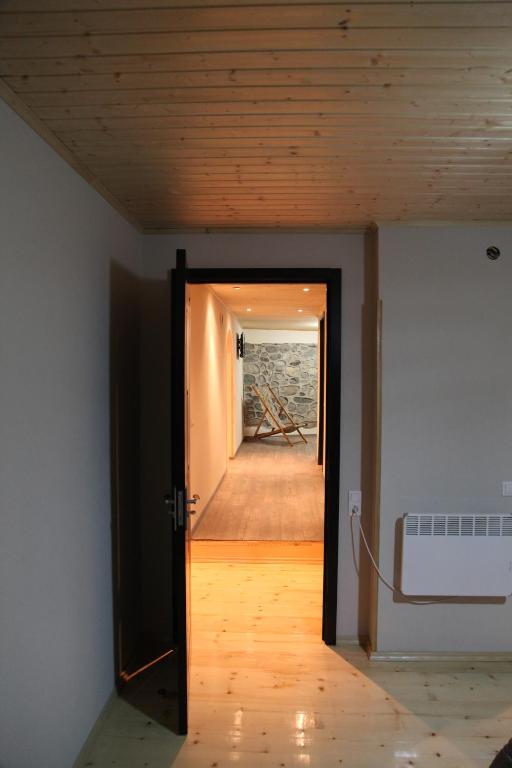 Economy King Size Room – Room Only