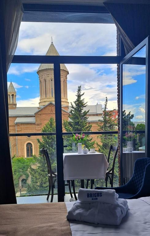 Standard King Size Room with Balcony – Room Only