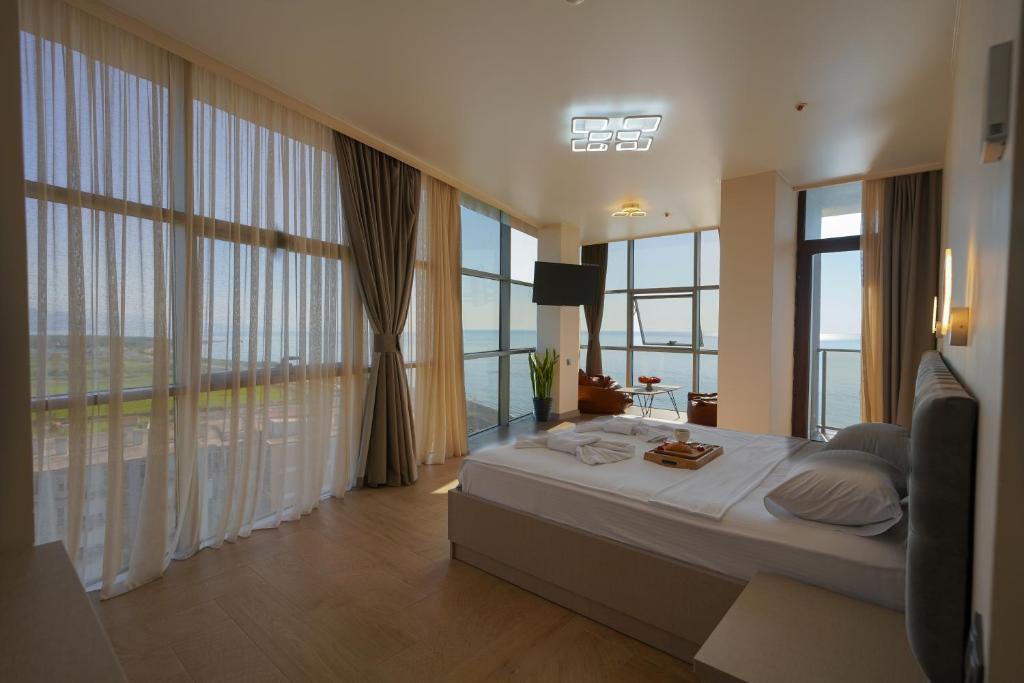 Superior King Size Room – Room Only