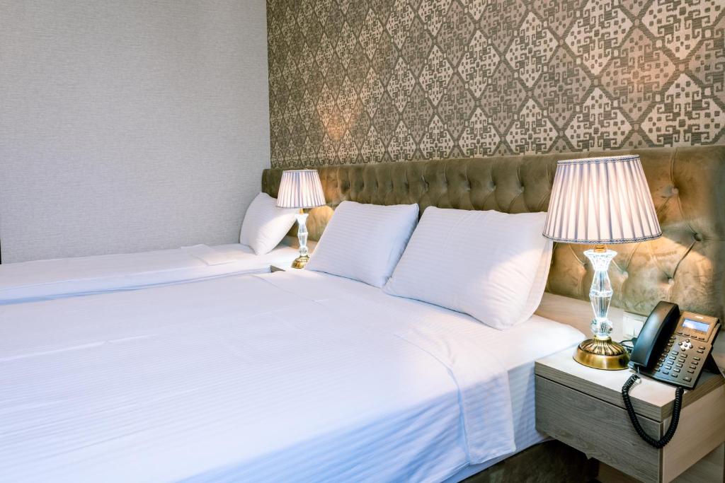 Standard Family Room – Included Breakfast